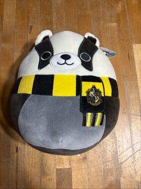 Squishmallows 7.5  Hufflepuff Badger Plush